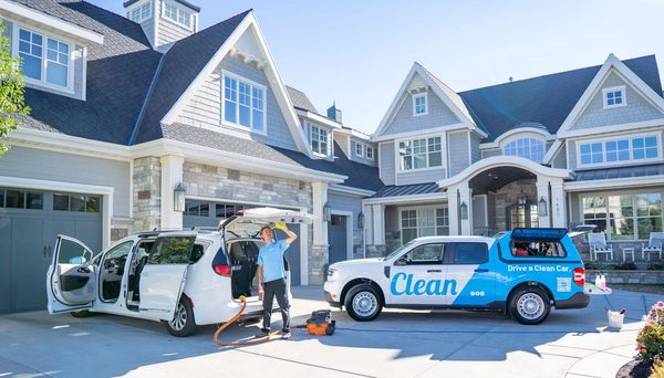 Mobile car detailer at work